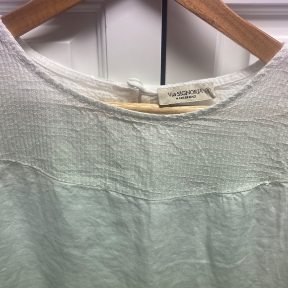White linen sleeveless top with fine sequins detail - Picture 2 of 3